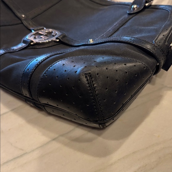 Gucci Interlocking G Reins Shoulder Bag - Picture 8 of 15